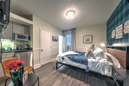 Great Value South End Studio! Отели рядом с достопримечательностью «Остров Томпсон»