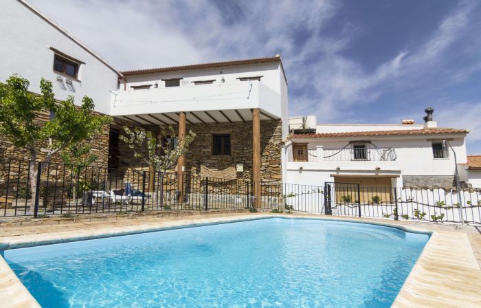 Romantic House for 2 or 4 People with Jacuzzi