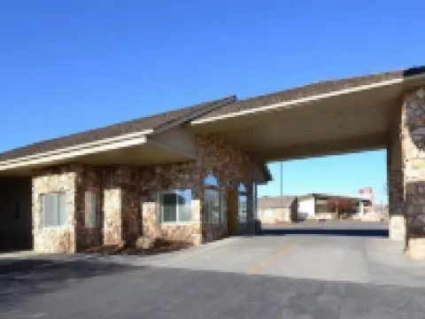 Econo Lodge Inn & Suites Vernal Near Dinosaur Monument Hotels in Uintah County