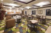 Holiday Inn Express & Suites OMAHA I - 80 by IHG - breakfast