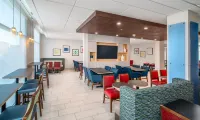 Holiday Inn Express & Suites BRANDON by IHG - breakfast