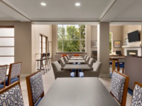 Holiday Inn Express & Suites AUBURN - UNIVERSITY AREA by IHG Hotels in Auburn