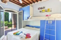 Luxury Home in Tuscany Near Pisa and Florence - Two Bedrooms 4+1 Pl Hotels in Palaia