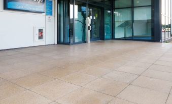 Travelodge Cardiff Atlantic Wharf Hotel