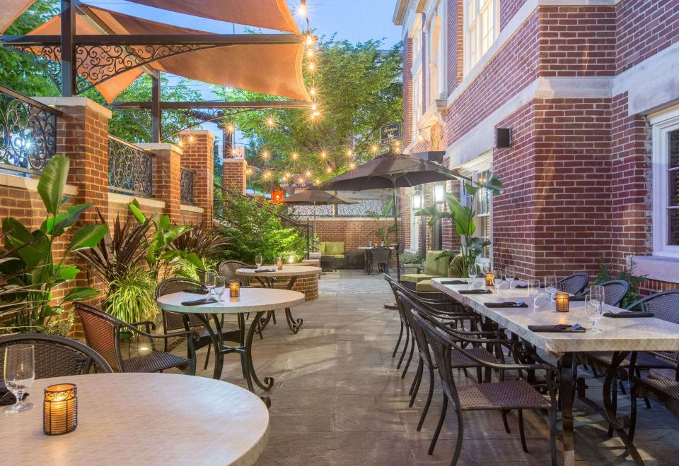 The George Washington A Wyndham Grand Hotel Over view