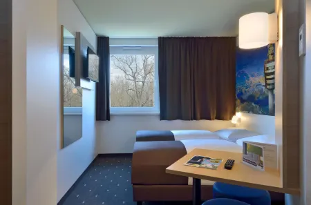 B&B HOTEL Stuttgart-Airport/Messe