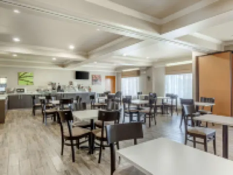 Sleep Inn & Suites Hewitt - South Waco Hotels in Hewitt