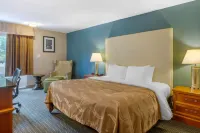 Quality Inn & Suites Apex-Holly Springs Hotels in Apex