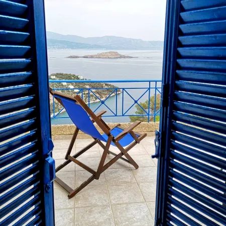 Villa Iokasti (Sea View)