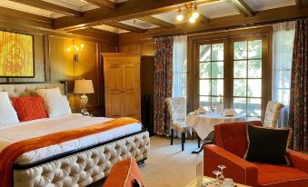 The Latch Inn