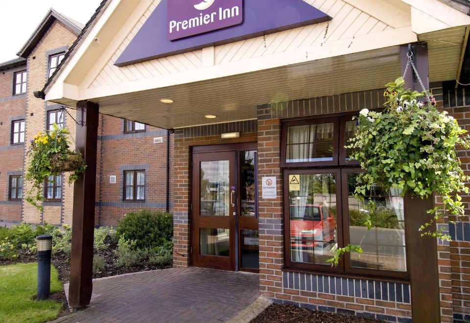 프리미어 인 킹스윈포드 더들리 외관