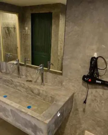 รูปภาพของอยู่เย็นเป็นสุข