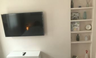 Suitetrails - 蝶湖公园畔温馨观湖景loft爱家公寓(淮海路1号分店)