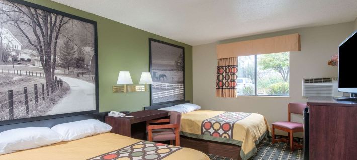 Super 8 by Wyndham Youngstown/Austintown Hotels in Mahoning County