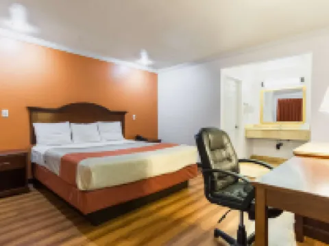 スタジオ 6 モハーヴェ, CA - エアポート モハーベのホテル