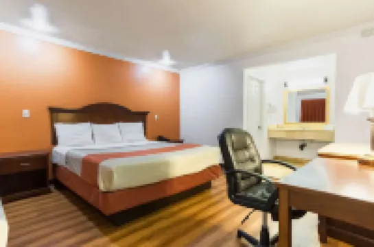 Motel 6 Mojave, CA - Airport