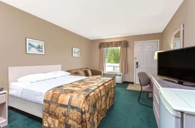 Super 8 by Wyndham Golden Hoteles en Golden
