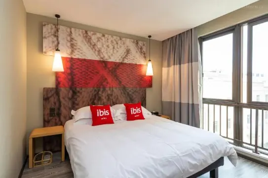 Ibis Hotel (Longxin Plaza, Changjiang South Road, Haimen) Zimmer Photos
