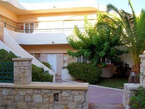 Apartment for 4 Persons, with Swimming Pool, Near the Beach