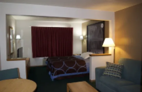 AmeriVu Inn & Suites