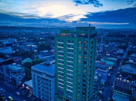 New Dawn Pensionne House Отели в г. Восточный Мисамис