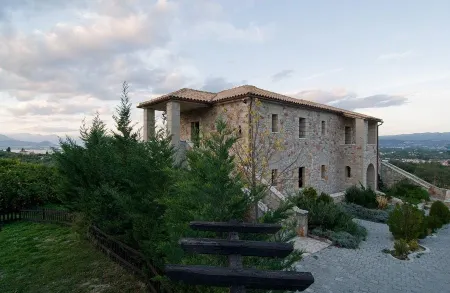 Klymeni Traditional Homes