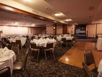 Assiniboine Gordon Inn on the Park