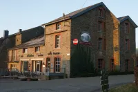 Auberge Saint-Martin Hotels near Camping la Douane