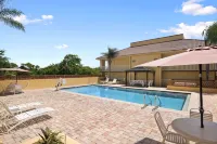 Rodeway Inn Port Richey North - Pool