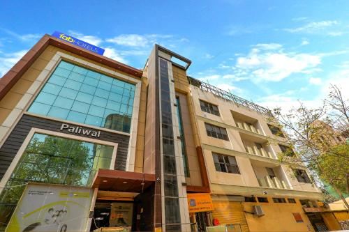 10 Best Hotels near Z Square Mall, Kanpur 2023 