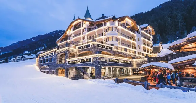 Schlosshotel Ischgl Hotels in der Nähe von Nachtweidebahn