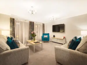 The Knight Residence by Mansley