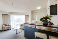 Central Cosmo Apartment Hotel Hotels in Taringa