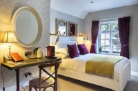 The Chequers Marlow Hotels in 