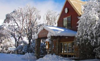 Summit Ridge Alpine Lodge