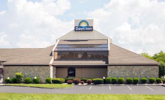 Days Inn by Wyndham Maumee/Toledo