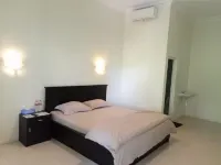 Amanah Hotel Syariah - 駐車場