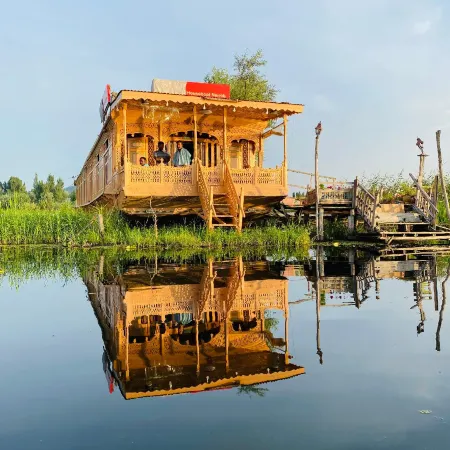 Nairobi Houseboat