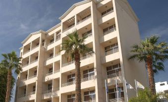 Estella Hotel and Apartments