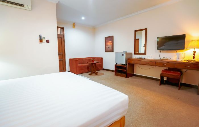 The Priangan Hotel I Yos Sudarso