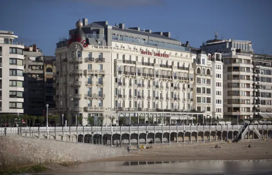 隆德勒斯伊格拉特拉酒店