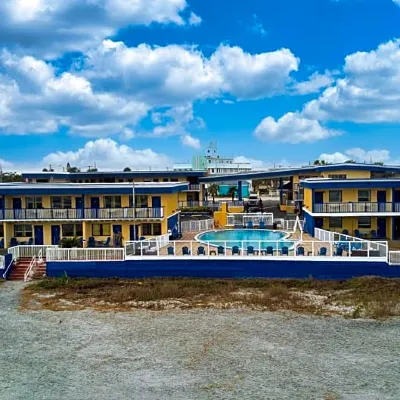 Sandals Inn Отели рядом с достопримечательностью «Торговый центр Destination Daytona»