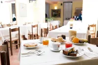 Hotel Villa Piras - Bữa sáng