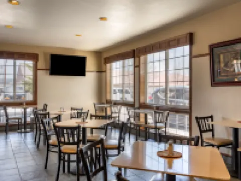 Best Western Desert Inn Hotels in West Yellowstone