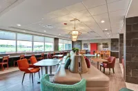 Home2 Suites by Hilton la Porte - parking