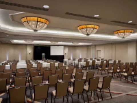 Hilton Arlington Hotels in Arlington