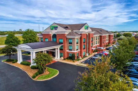 Holiday Inn Express & Suites MEMPHIS SOUTHWIND by IHG