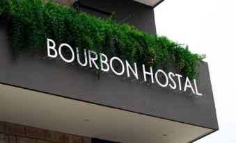 Bourbon Hostal