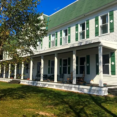 Historic Birch Lodge and Motel