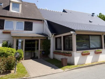 Kyriad Rennes Nord Отели рядом с достопримечательностью «Университет Ренн 1»